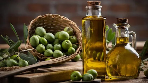 تصویر 4 از خرید روغن زیتون عالی + قیمت فروش استثنایی